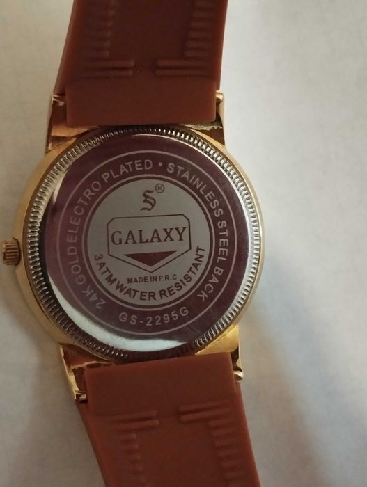 Часы большие женские Galaxy бу в отличном состоянии