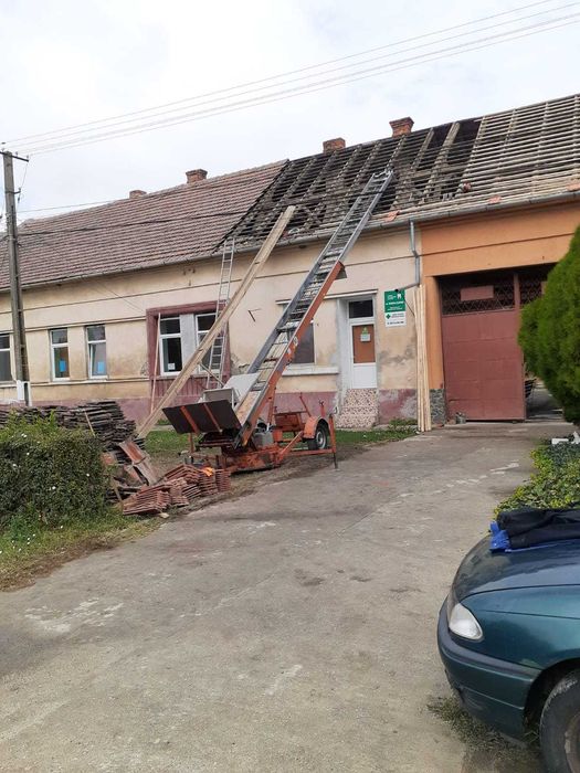 Inchiriez lift exterior scara, nacela materiale constructii