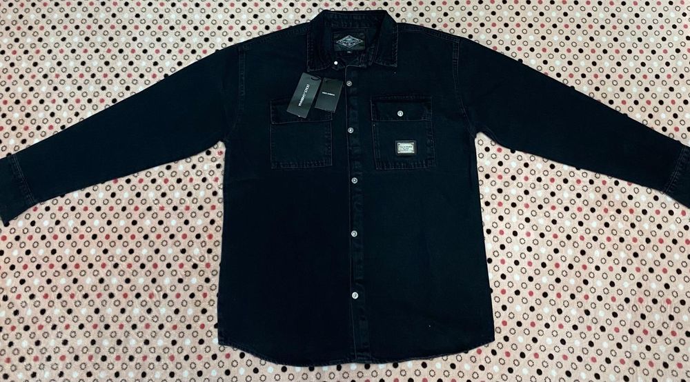 Vând geaca jeans tip cămașă