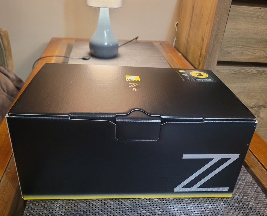 Vand Nikon Z9 si accesorii