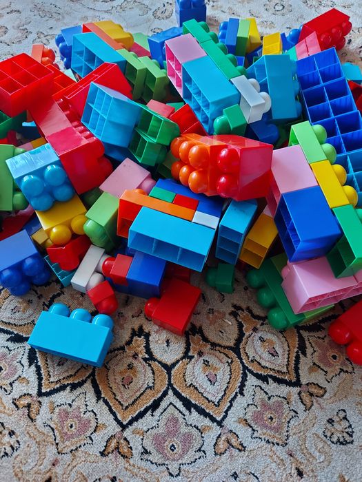 Продам конструктор.