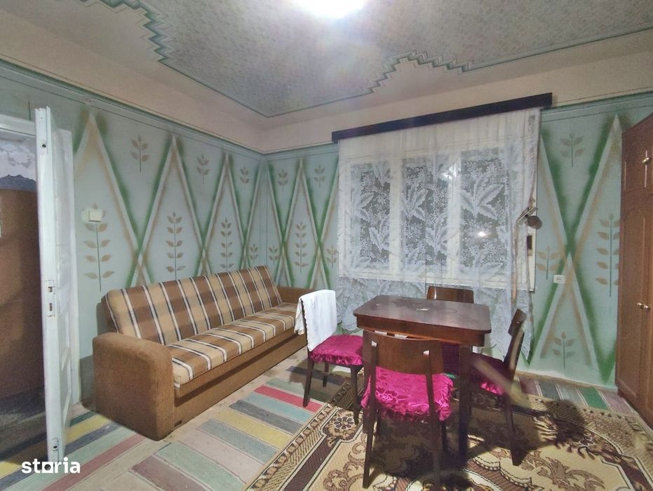 Casa la tara, gaz, acces auto, teren 4122 mp – Petid, Bihor