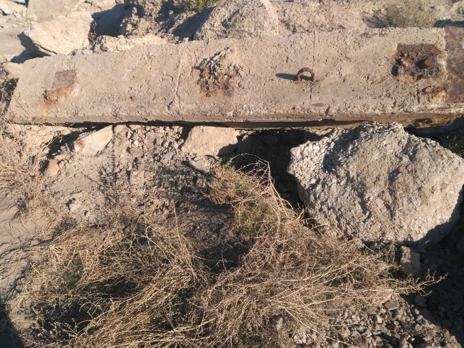 блоки ЖБ стаканы и т.д