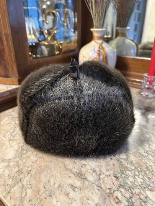 Caciula unisex blana de vizon