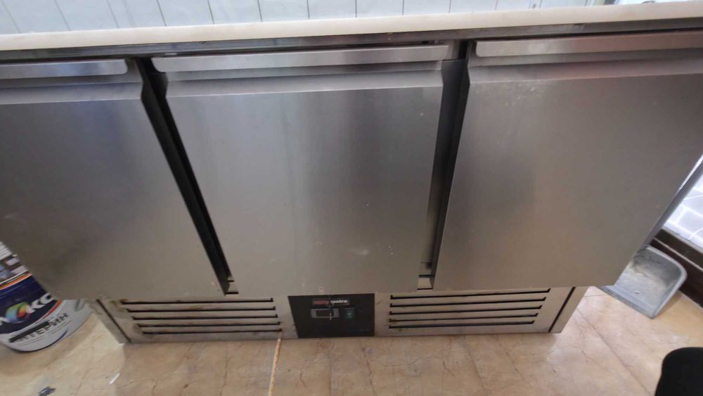 хладилна маса GGM GASTRO