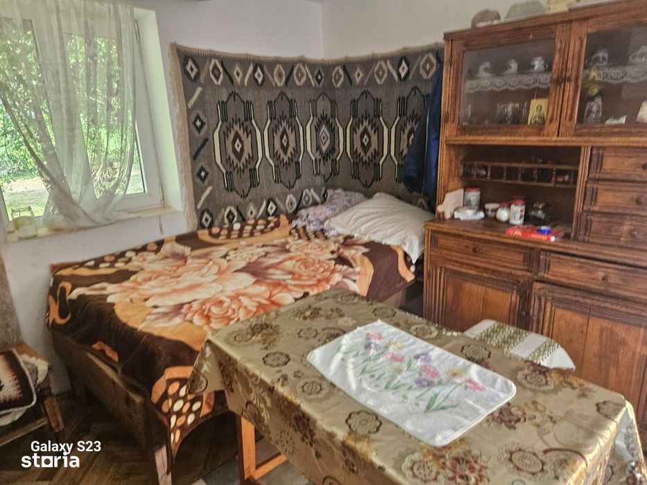 Casă de vânzare în comuna Păstrăveni, jud. Neamț