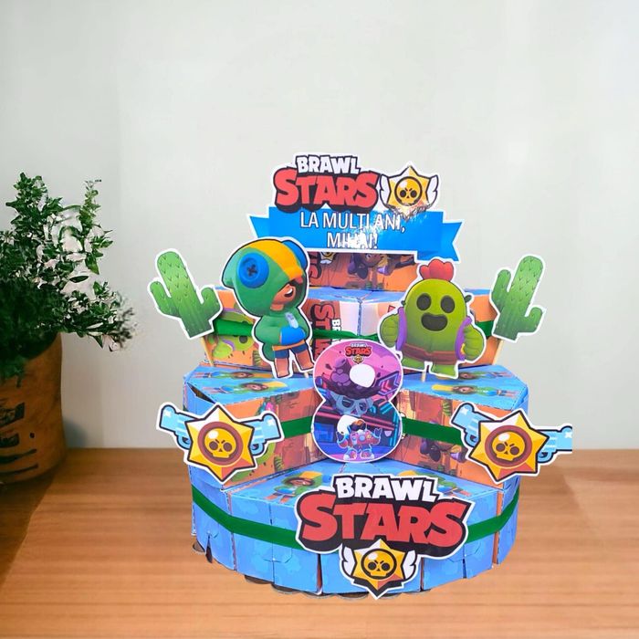 Tortulet aniversari din cutiute ambalate