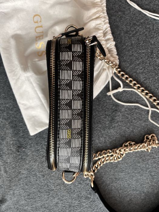 Дамска чанта Guess