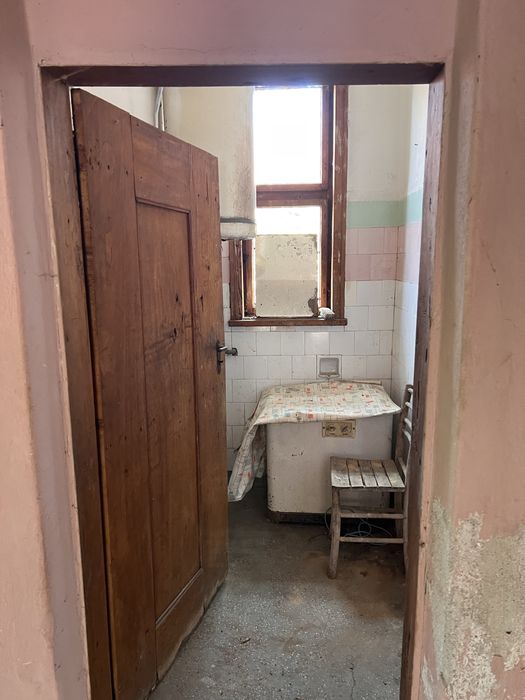 Къща в село Драговищица