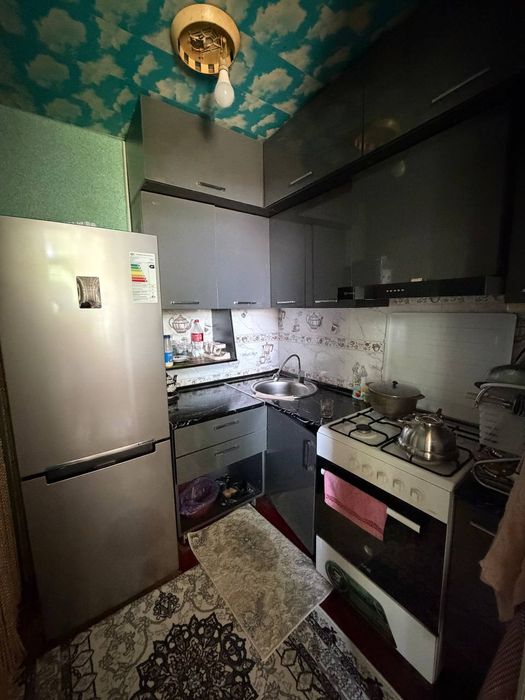 Продается срочно не дорого 3 комнатная квартира.