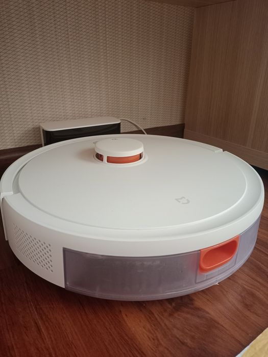 Робот пылесос в очень хорошем состоянии