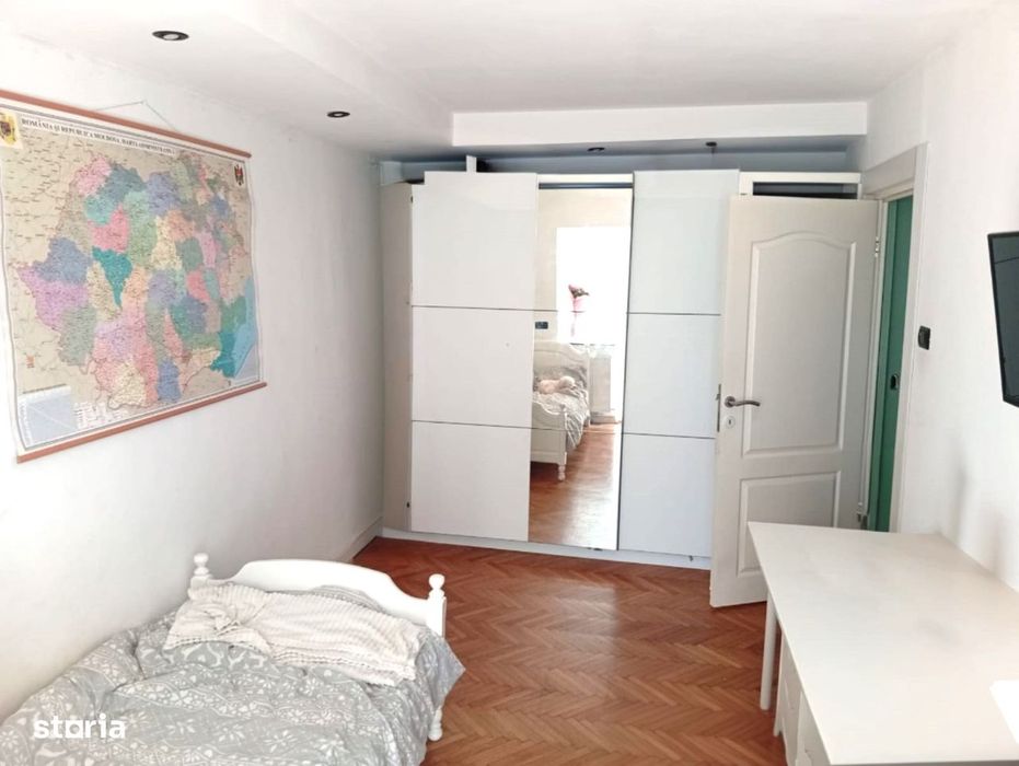 Apartament 3 camere de vanzare in Micalaca 500