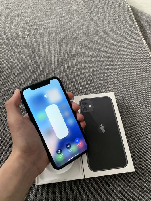 Срочно продам айфон 11