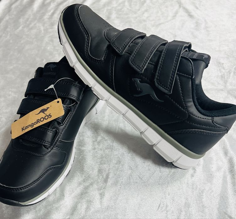 Продам стильные кроссовки