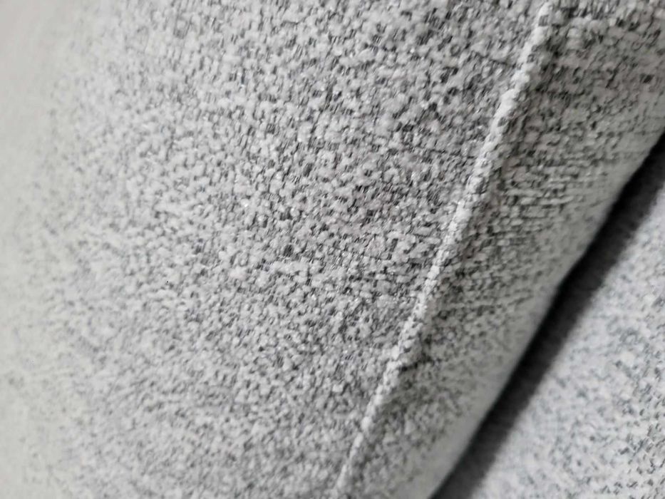 Светло сив диван от плат тройка с електрически релаксиращ механизъм