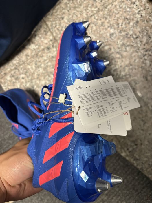 Профисонални бутонки adidas