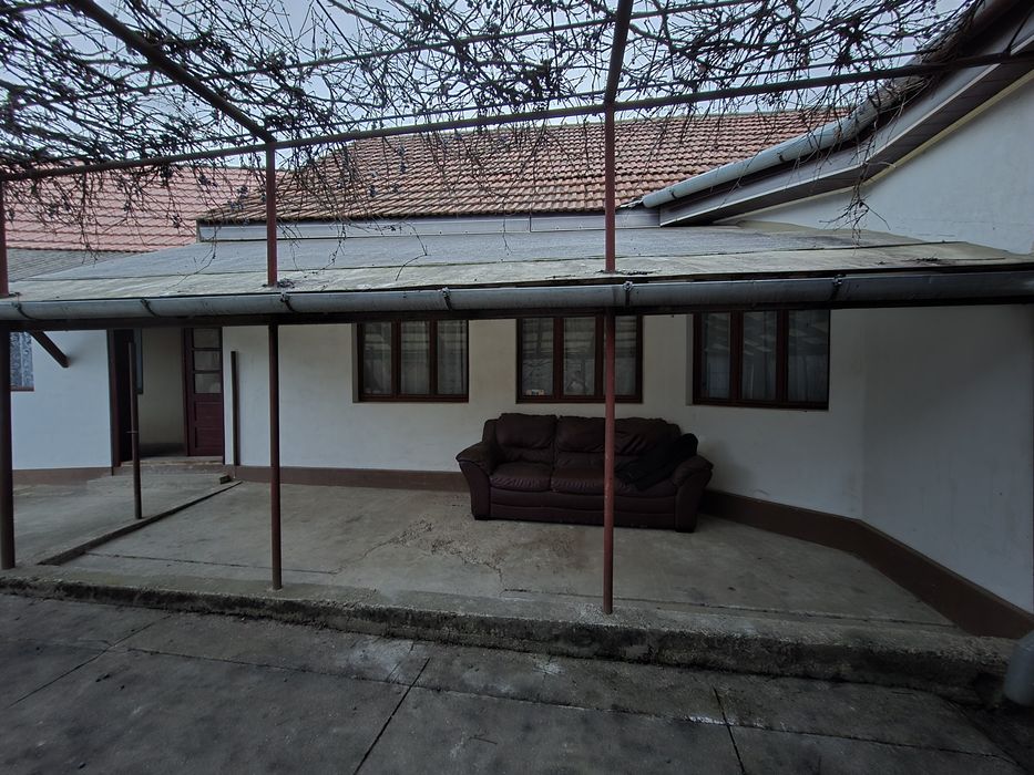 Casa la țara cu 5 dormitoare