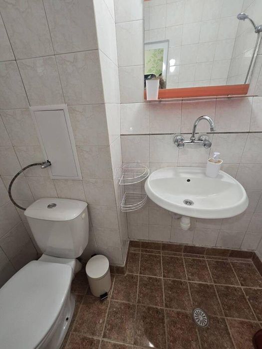 Дава се под наем Двустаен апартамент в Бургас, Славейков - 74 кв.м за 408 € - Снимка #4