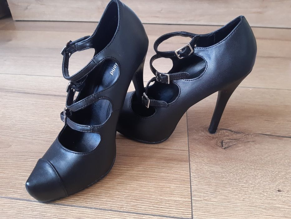 Дамски обувки черни