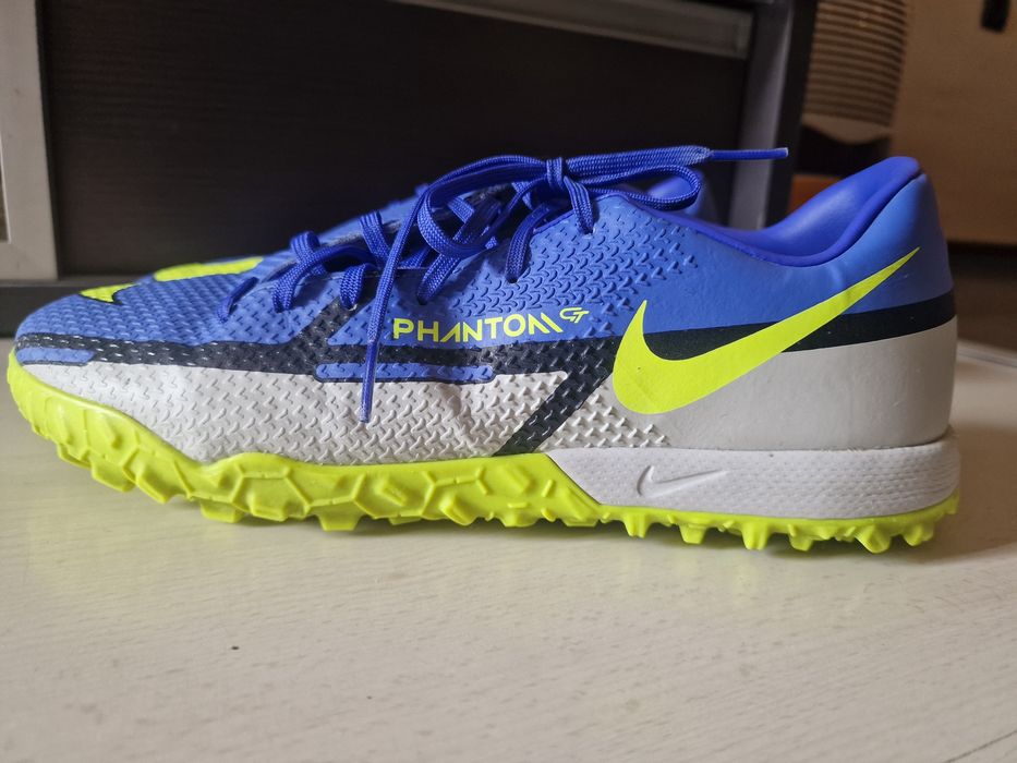 Nike стоножки за футбол 42, 5 номер