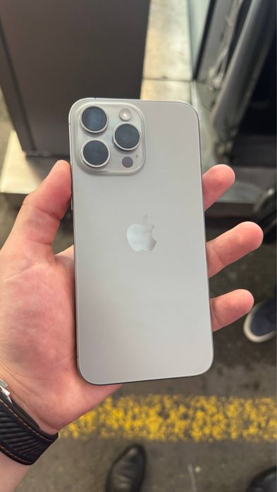Iphone 15 pro max ideal