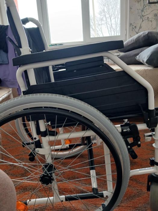 Коляска инволидная