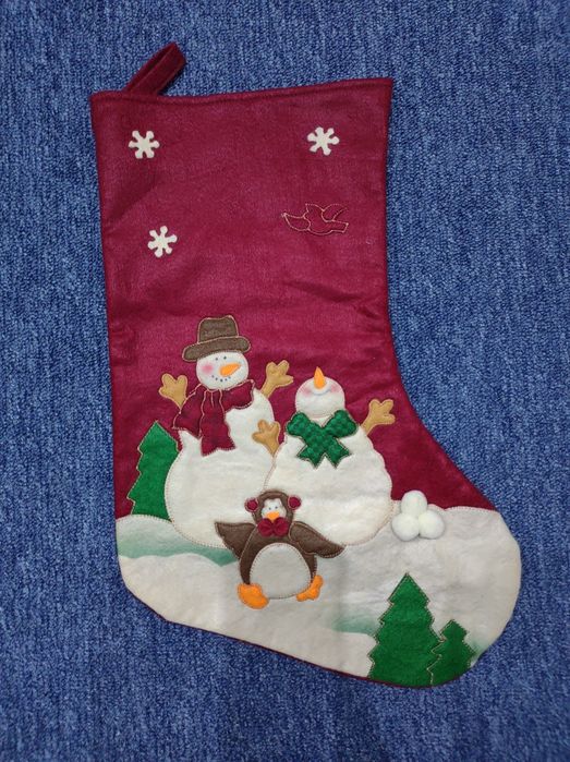 Trei ciorapei pentru cadouri de Crăciun