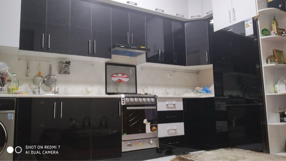 Срочно Арзон нархда коттедж шахристон метро орн