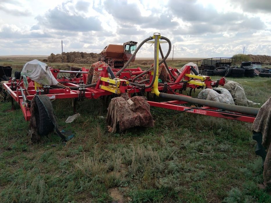 Продаётся посевной комплекс agrator-7300