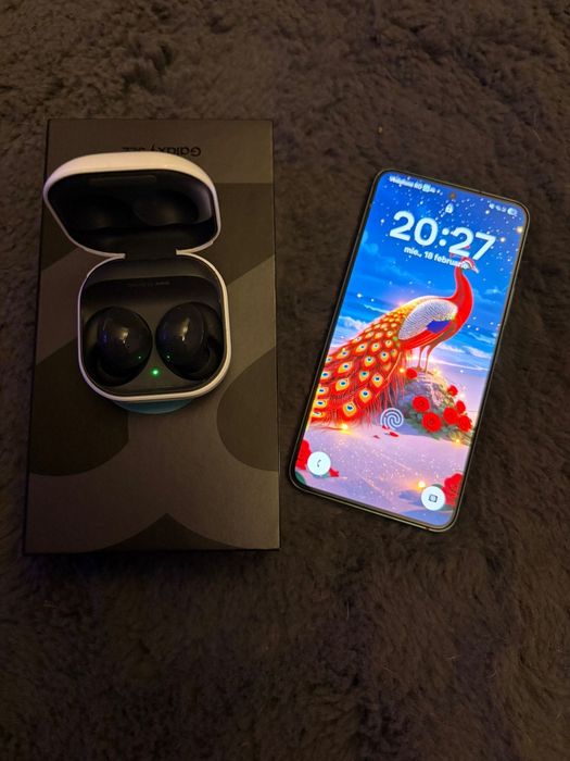 Samsung s22 si căști