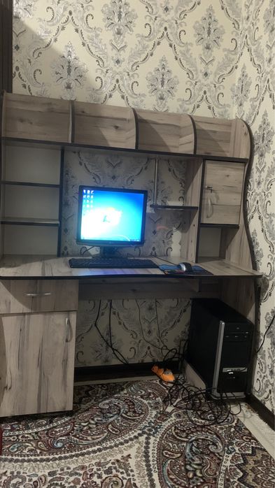 xotirasi 500 gb, ichki modemi bor.