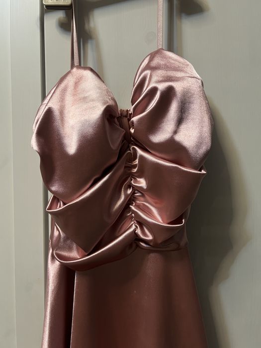 Сатенена рокля- размер С