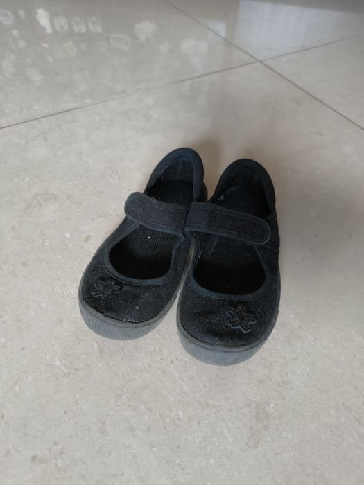 Детски обувки за момичета Clarks