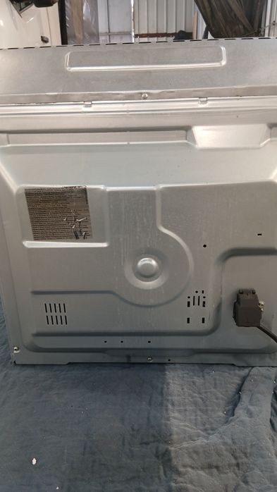 Фурна за вграждане Beko 72л.