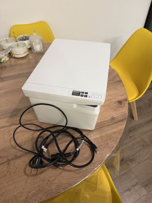 принтер HP LaserJet Pro MFP M28w
