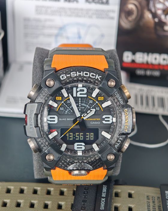 G-SHOCK GG-B100 cu două curele, în stare perfectă