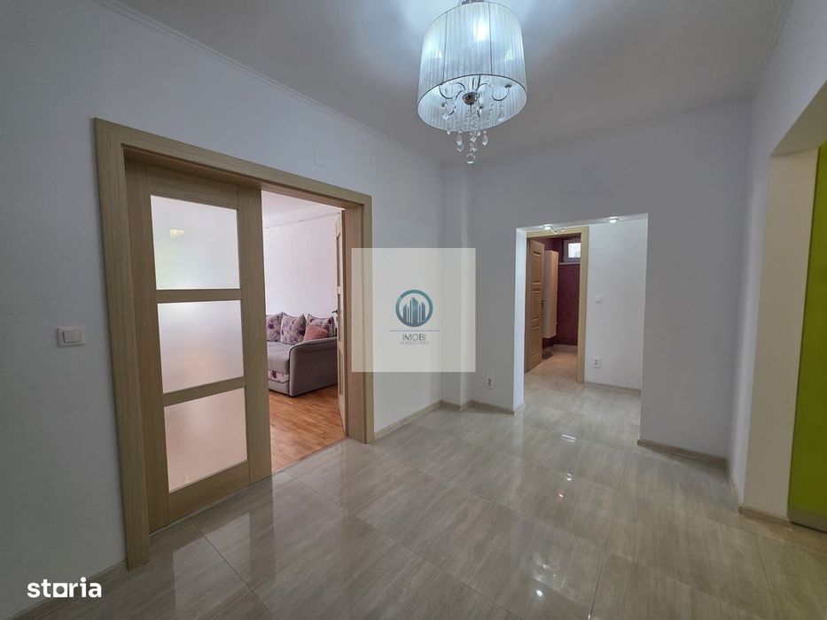 Apartament 3 camere decomandat SU 78 mp renovat - Deva, Str. Carpati