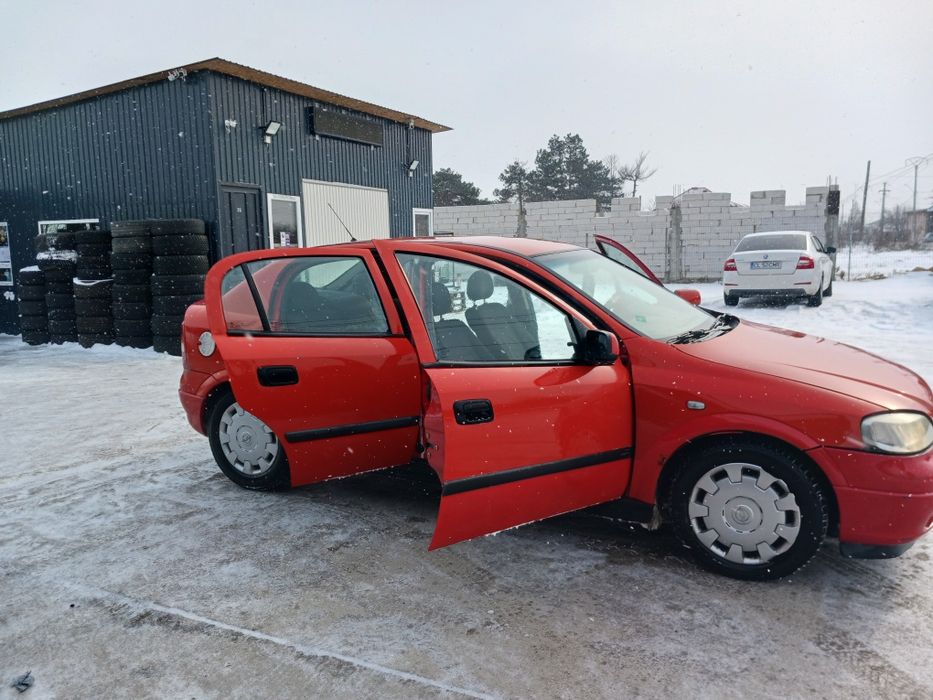 Vând Opel astra g