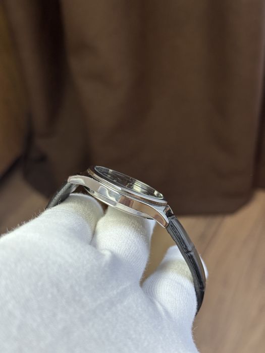Продам стильные часы Casio quartz