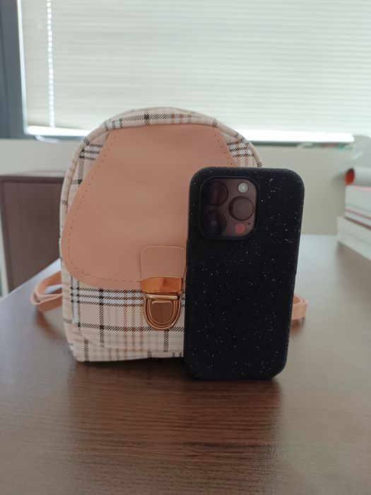 Кокетна малка раница