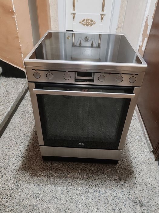 Продавам печка AEG