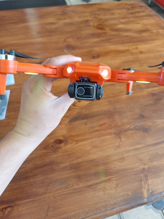 Продам отличный дрон для начинающих.