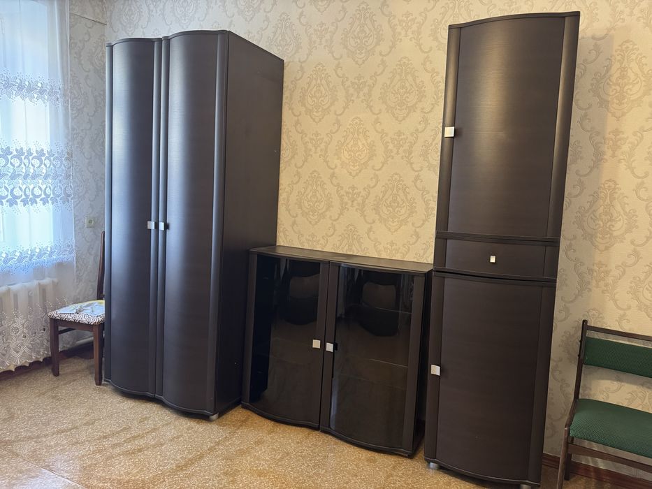 Продаю гарнитур