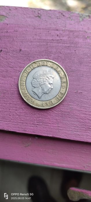 Moneda 2 pounds regina Elisabeta