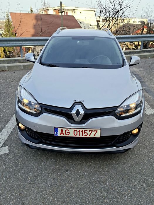Renault Megane 3 facelift 2015 euro 5 recent  adus D. 150 mii km

2015.euro 5.Full 1.5 dci 6 trepte 110 cp.

KM reali 150 mii reali verificabili 

P