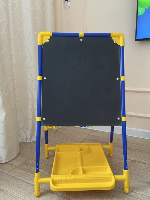 Продам детский мольберт