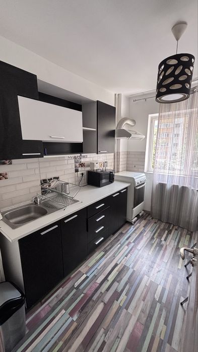 Inchiriez apartament 2 camere,proprietar