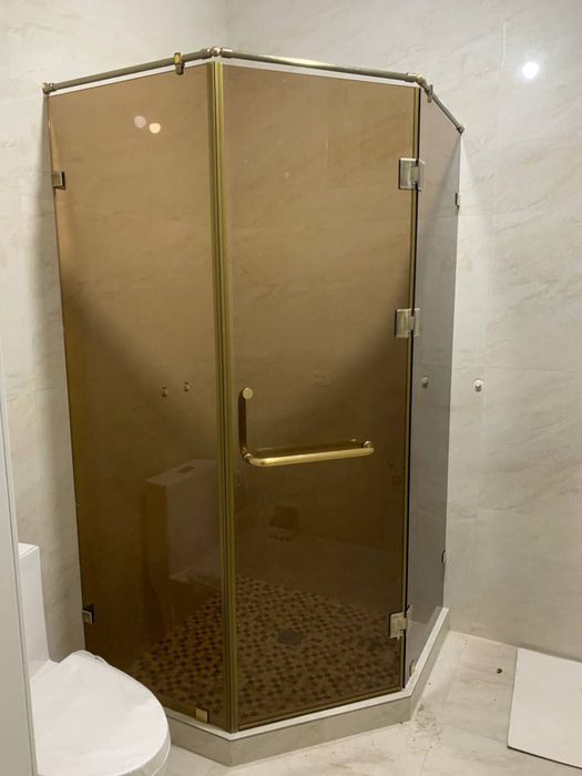 Dush kabinalara buyurtma asosida