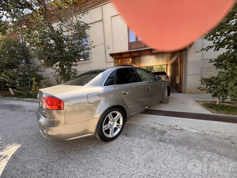 Audi A4 2008yil km Holati alo kraskasi ishi krilo 98.500 halol yurgani