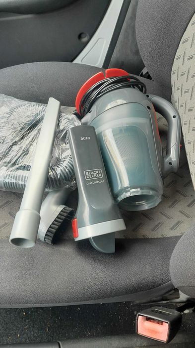Авто прахосмукачка!Black&Decker ADV1200